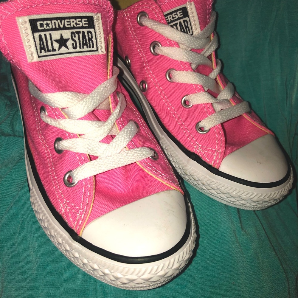 1y Pink Converse Shoes